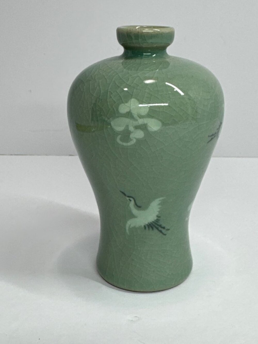 Green Crackle Glaze Vase With Crane & Floral Design Asian-Inspired Pottery Decor